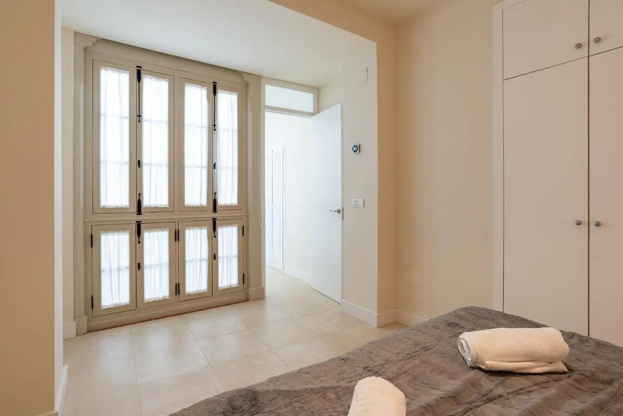 Urbe 10 Carreteria 1 Bedroom Apartment Malaga Spain